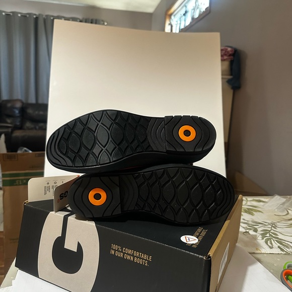 Bogs waterproof booties size 9 - Picture 2 of 2